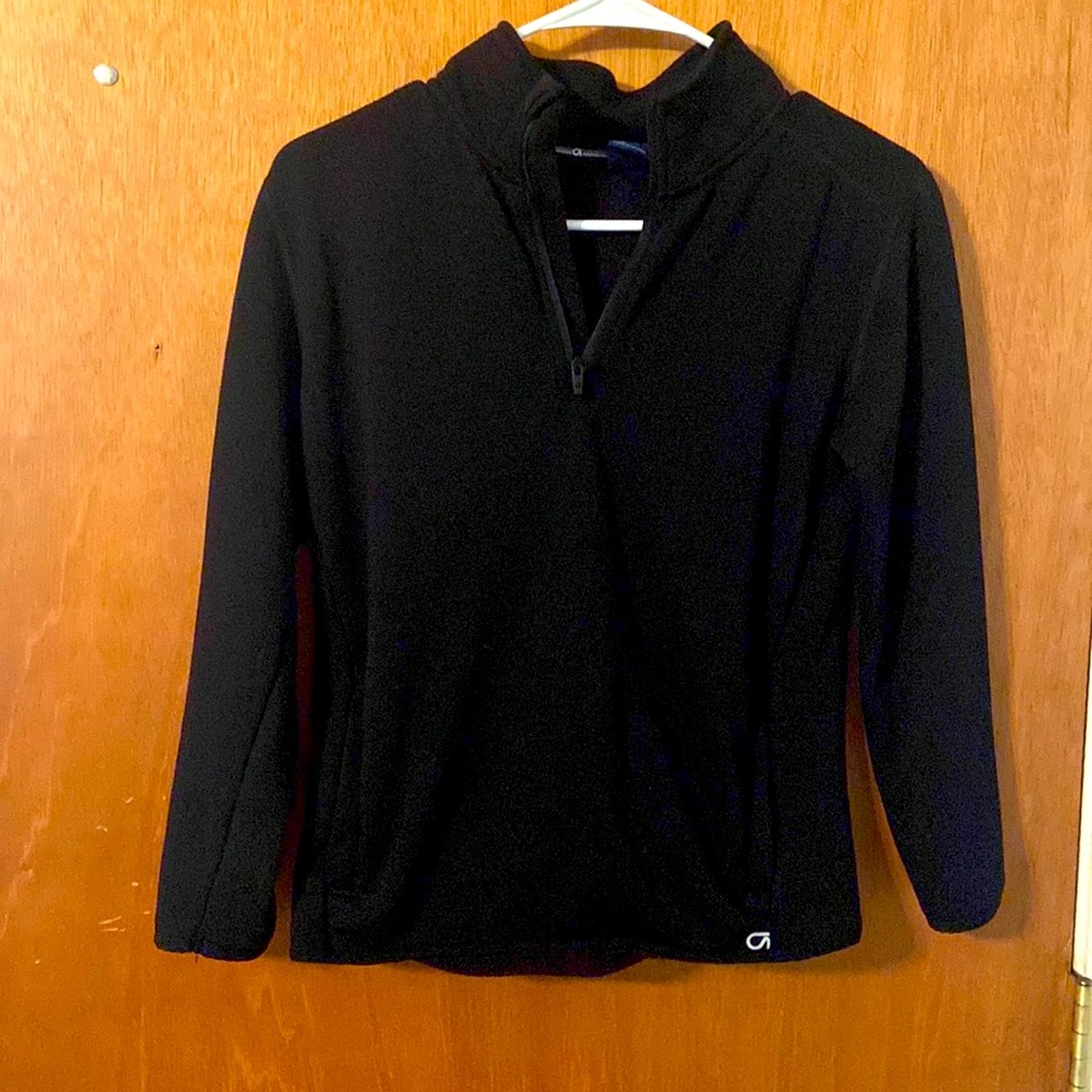 Gap fit sports pull over